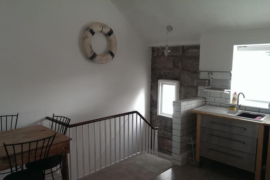 Seaview Cottage With Oodles Of Charm Sleeps 4 Portland Eksteriør billede