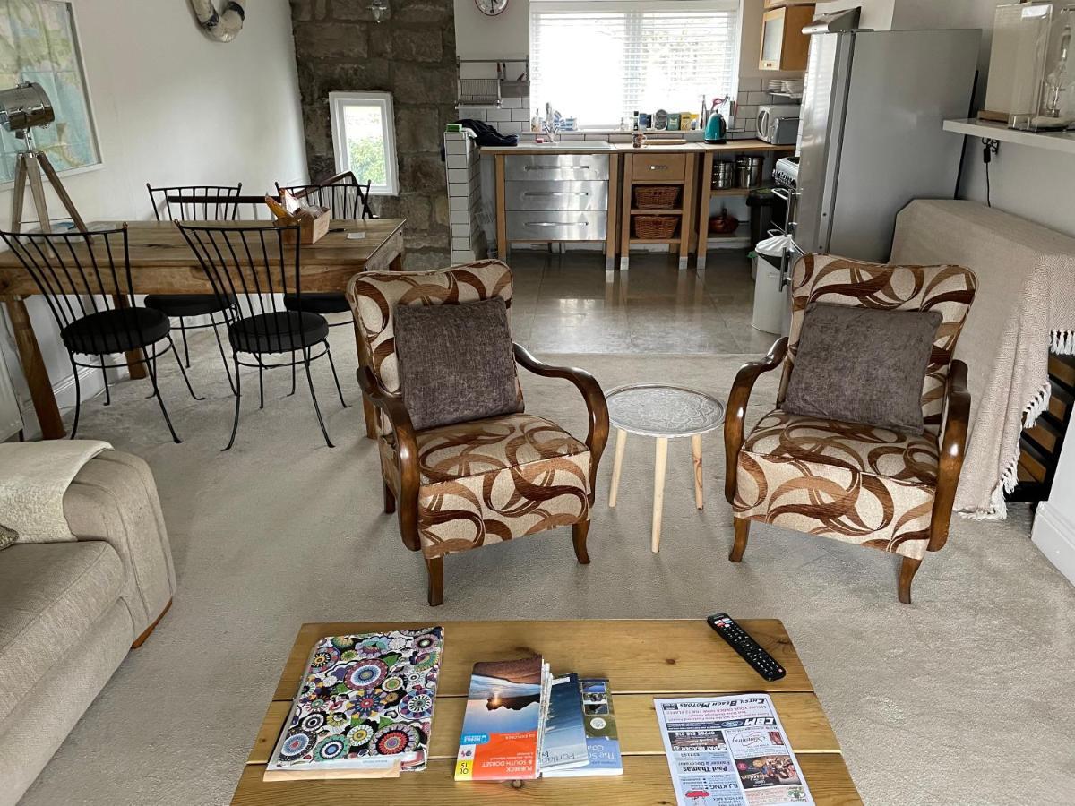 Seaview Cottage With Oodles Of Charm Sleeps 4 Portland Eksteriør billede